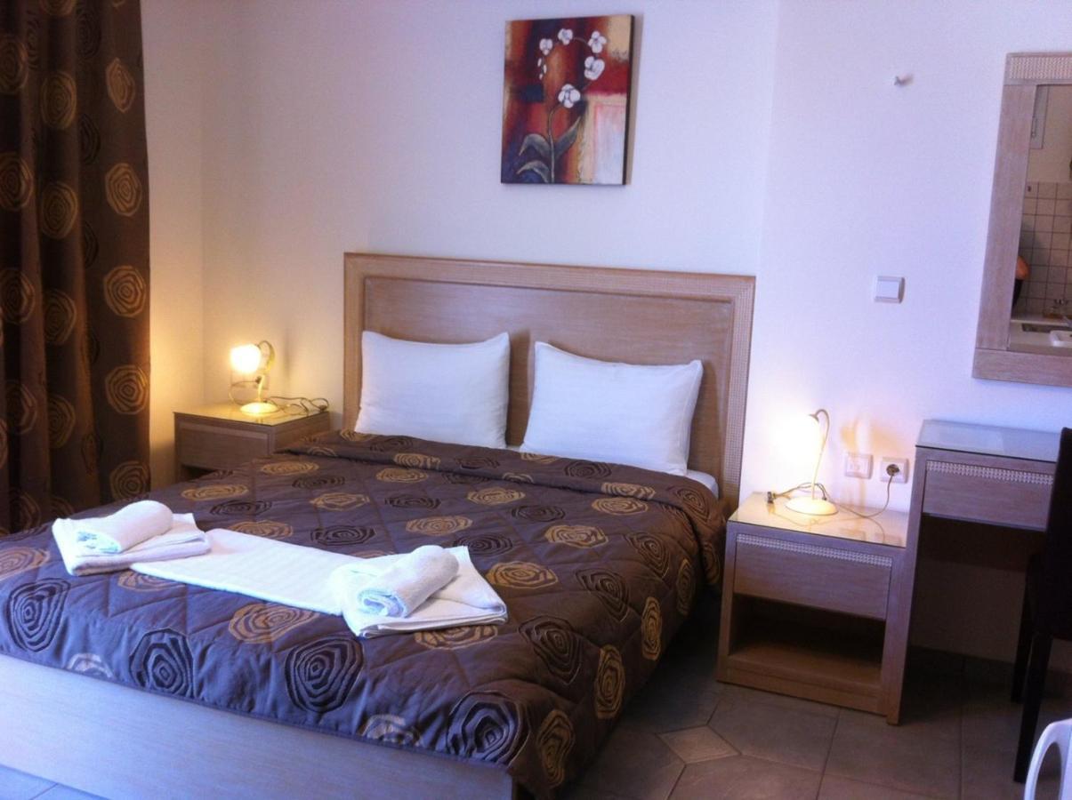 Aerolithos Hotel Adamantas  Exterior photo