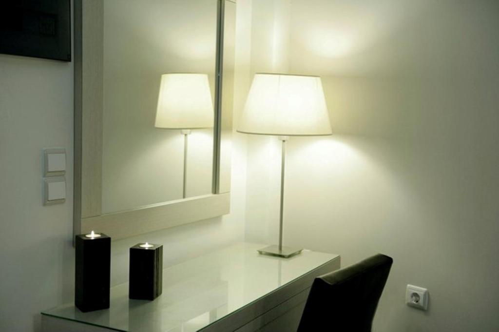 Aerolithos Hotel Adamantas  Room photo